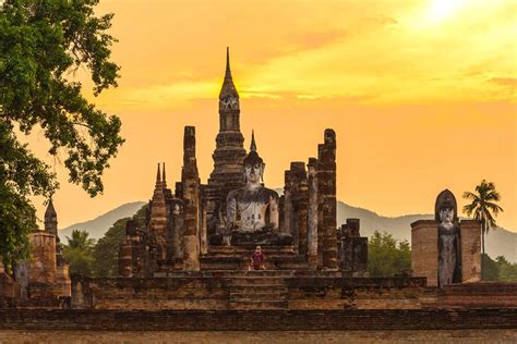 The Siege of Sukhothai: A Pivotal Moment in Siamese History and the Dawn of a New Kingdom